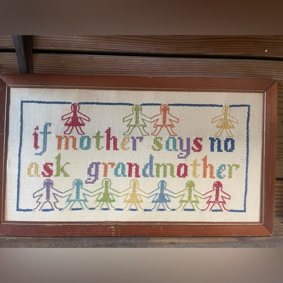 Vintage Crewel needlepoint. Solid wood frame. Perfect for grandmas house. - Picture 1 of 3